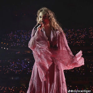 Meet your Posher, Lillian